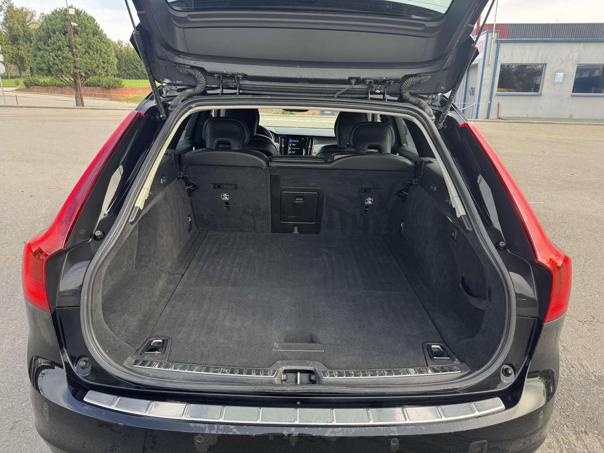 Volvo V90 - 9
