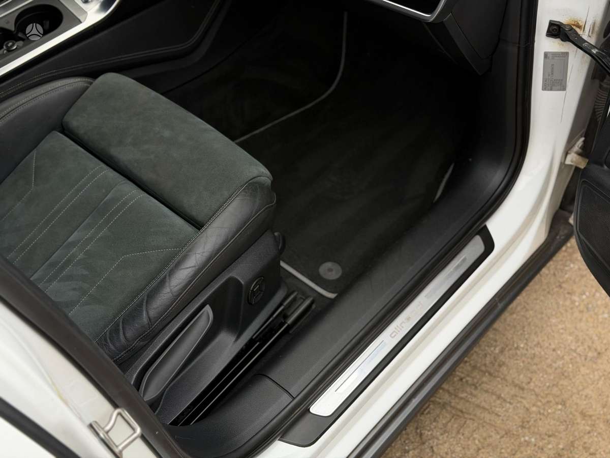 Audi A6 allroad, 3.0 l., Универсал