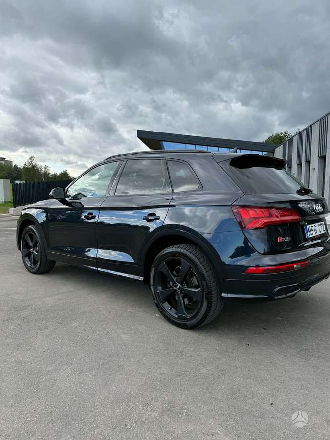 Audi SQ5, off-road / crossover