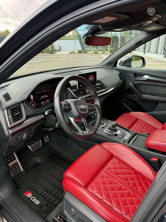 Audi SQ5, Внедорожник / Кроссовер