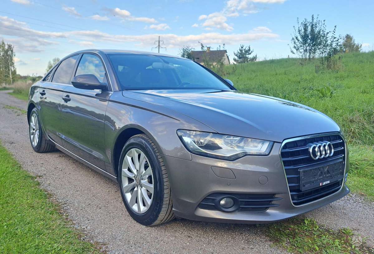 Audi A6, 2.0 l., saloon / sedan