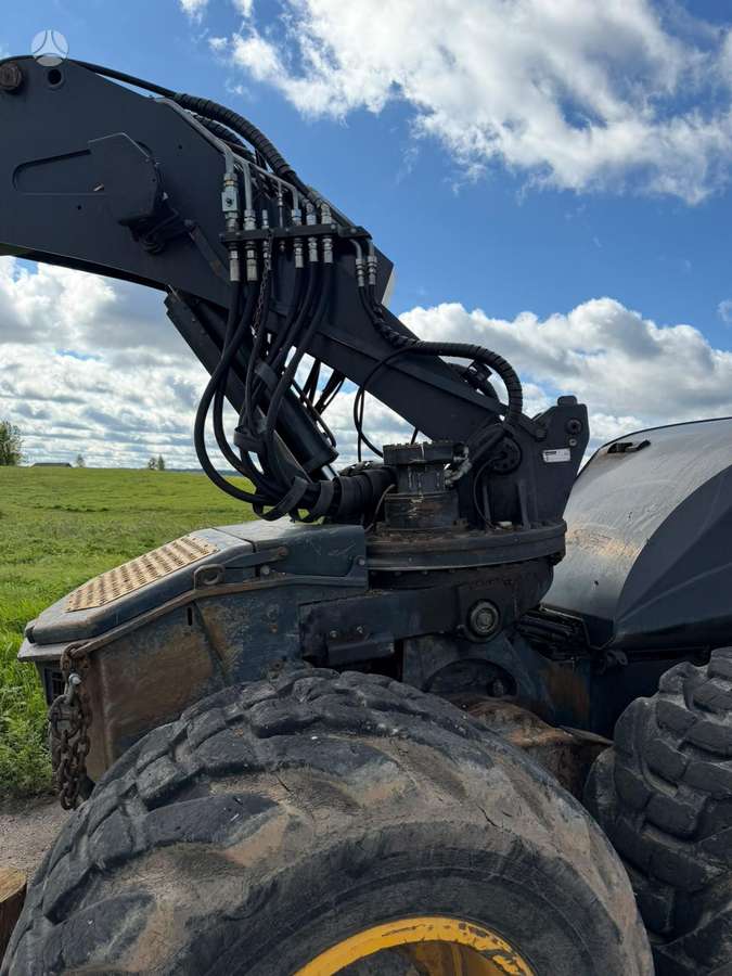 Ponsse Ergo 8W, harvesters