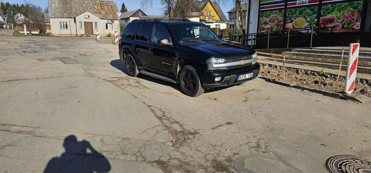Chevrolet TrailBlazer - 2