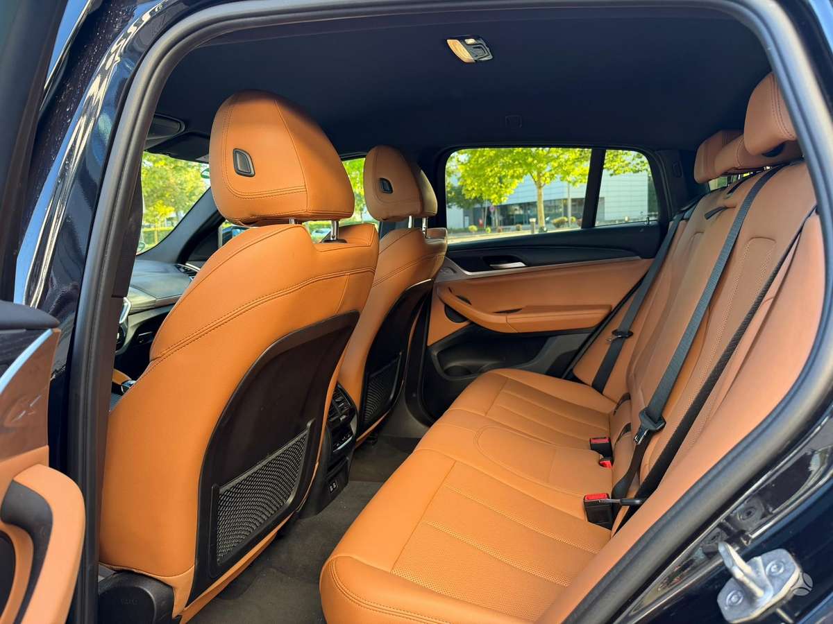 BMW X4 - 11