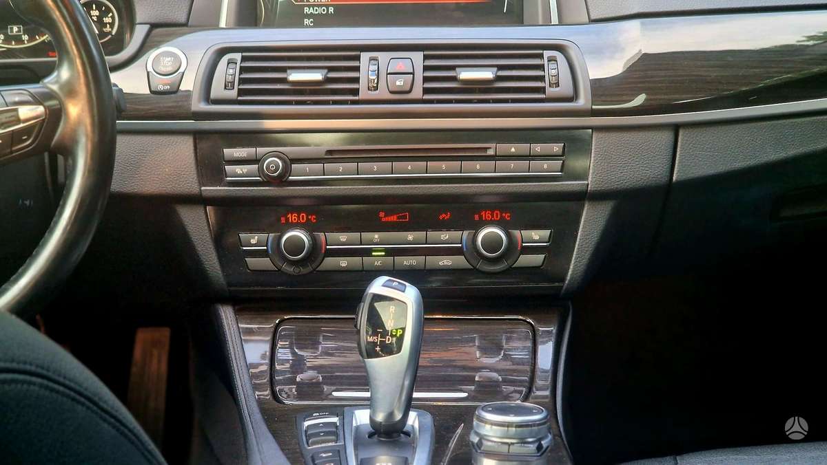 BMW 520 - 12
