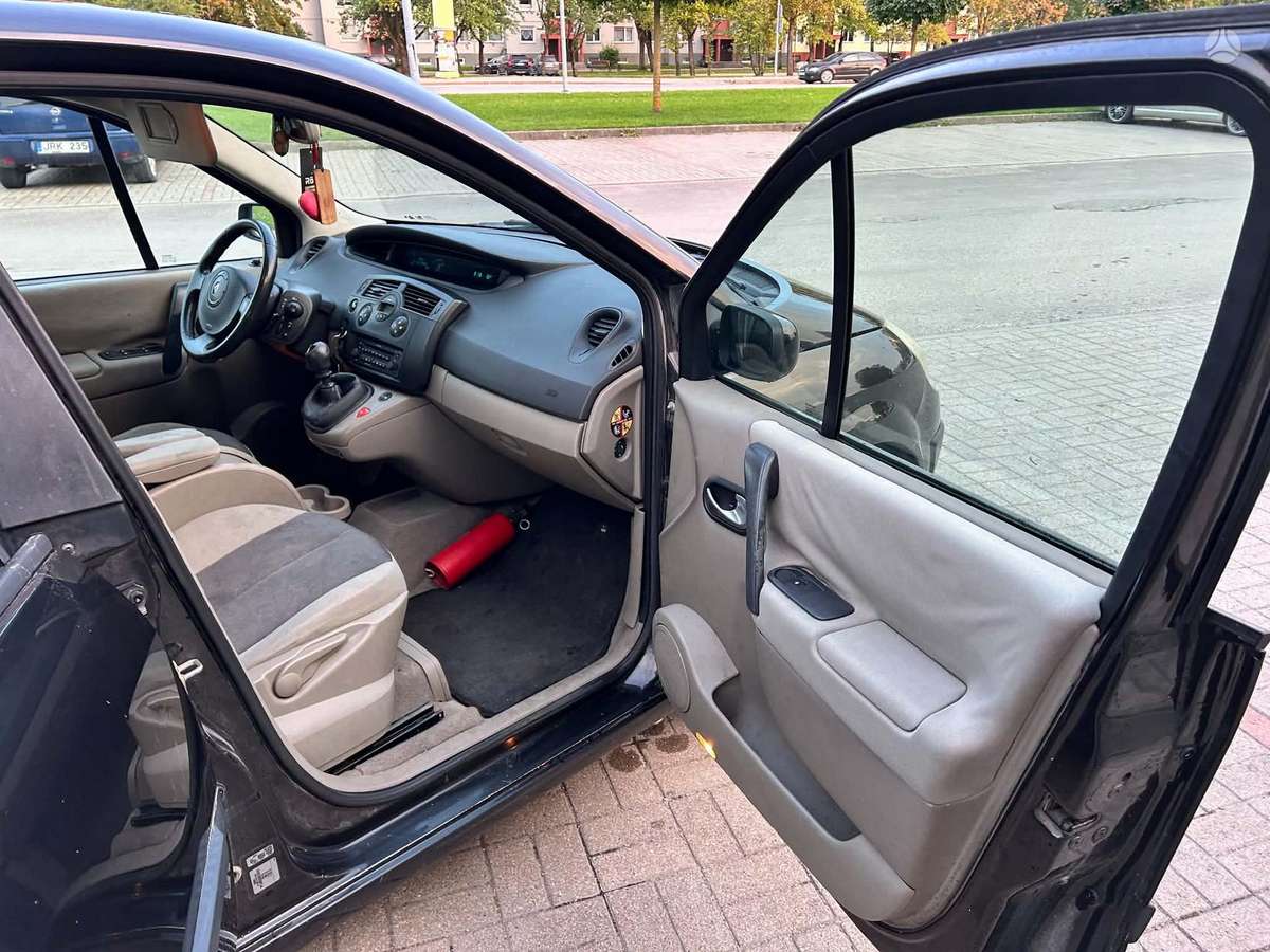 Renault Scenic - 9