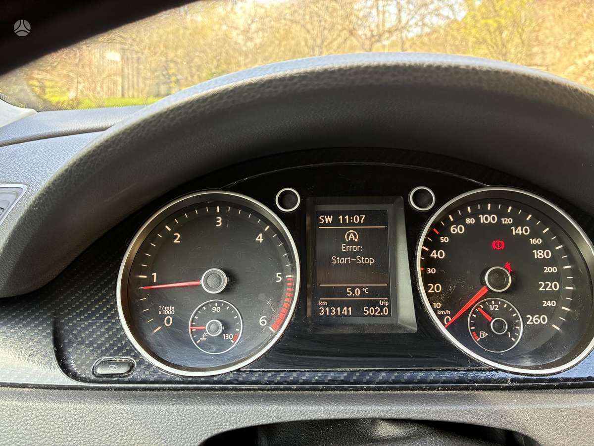 Volkswagen Passat - 11