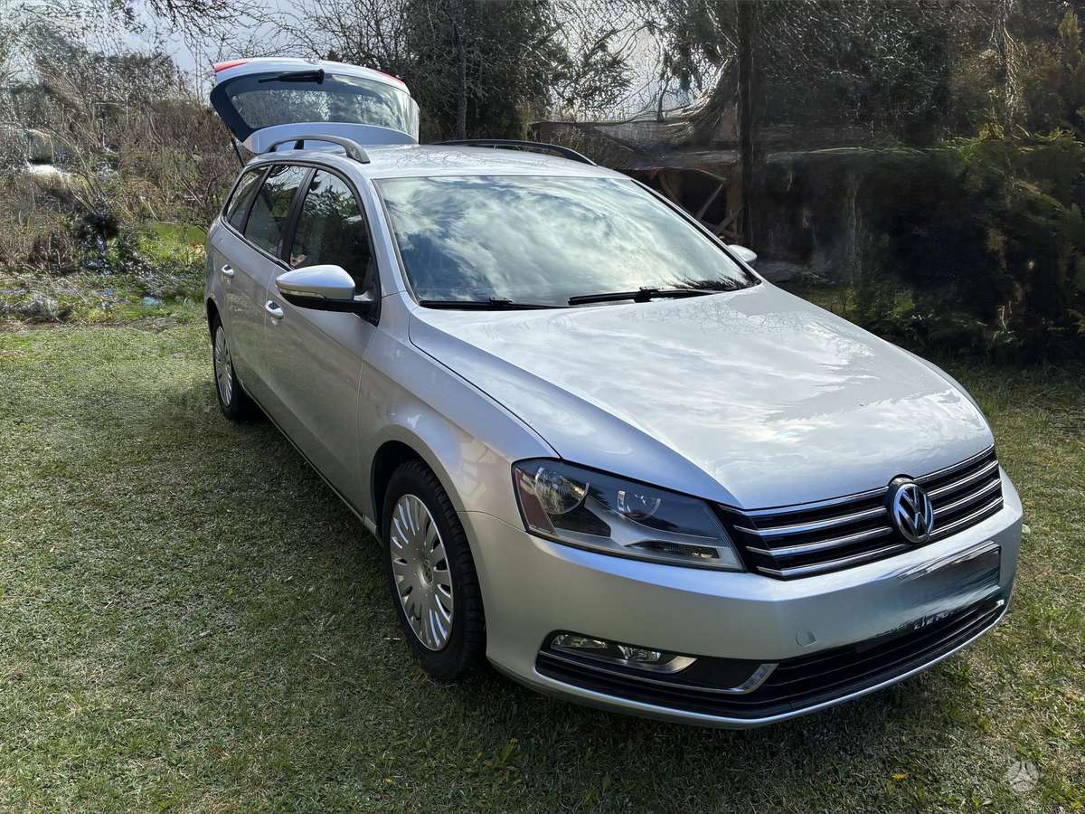 Volkswagen Passat - 2