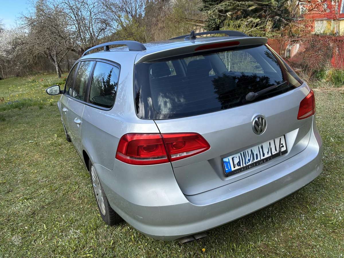 Volkswagen Passat - 5