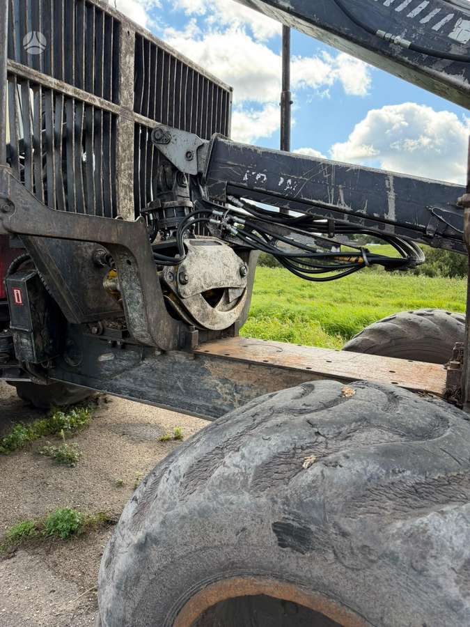 Valmet 840.3, forwarders