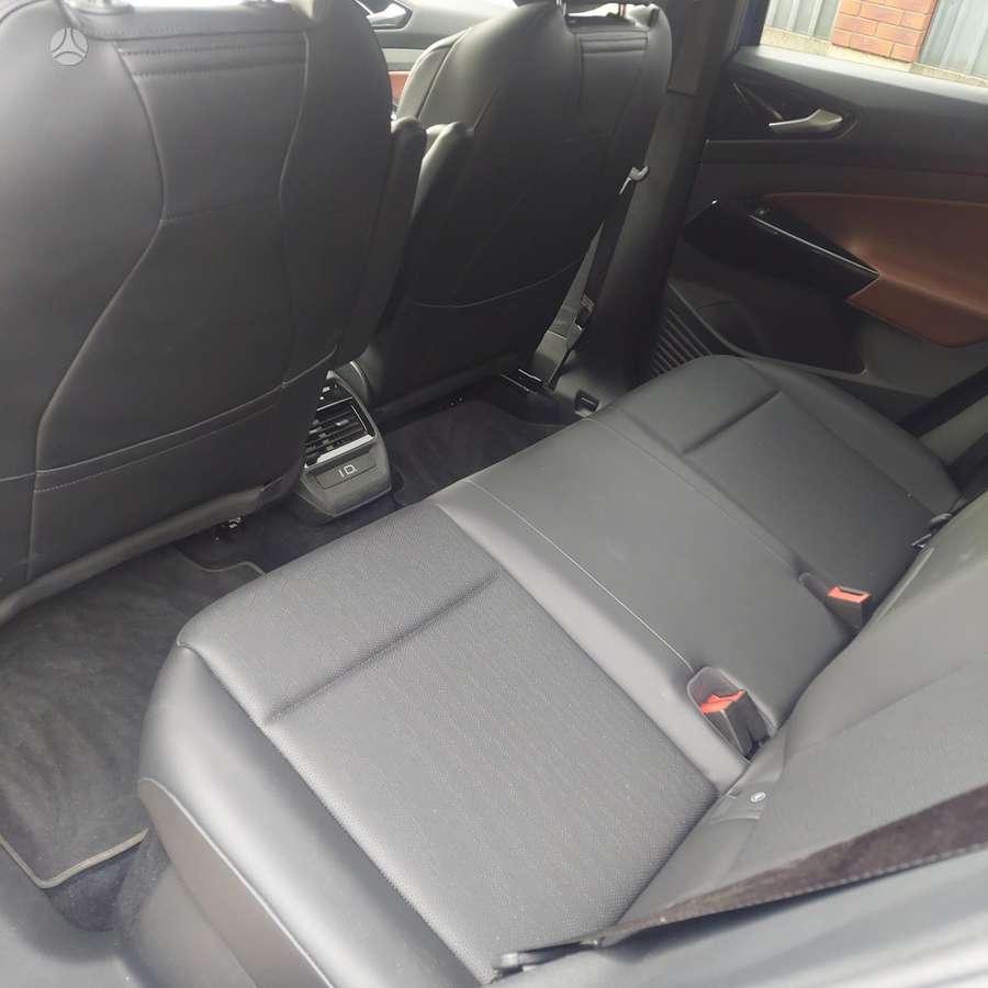 Volkswagen ID.4 - 4