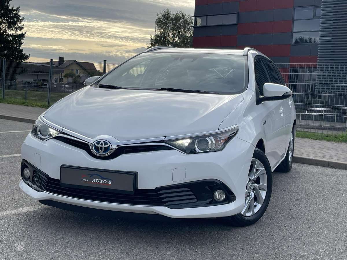Toyota Auris - 1
