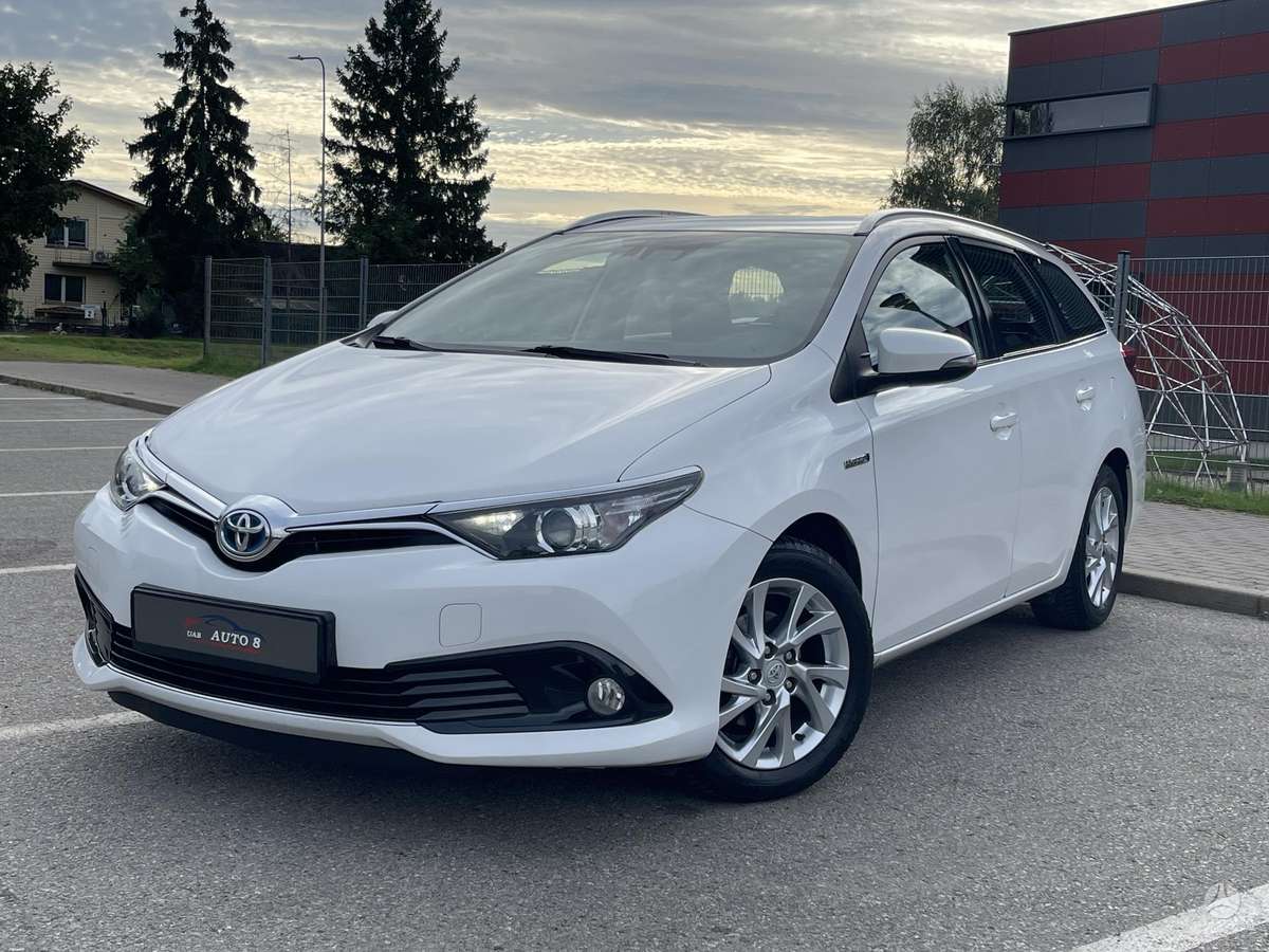 Toyota Auris - 2