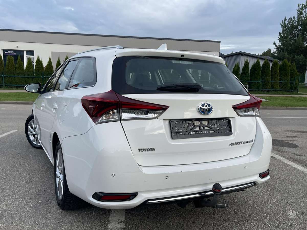 Toyota Auris - 10