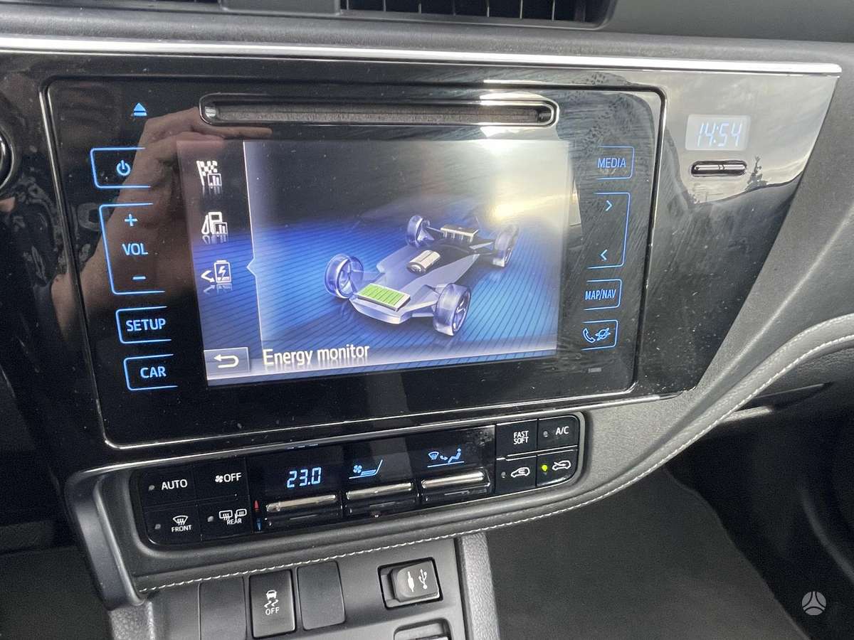 Toyota Auris - 4