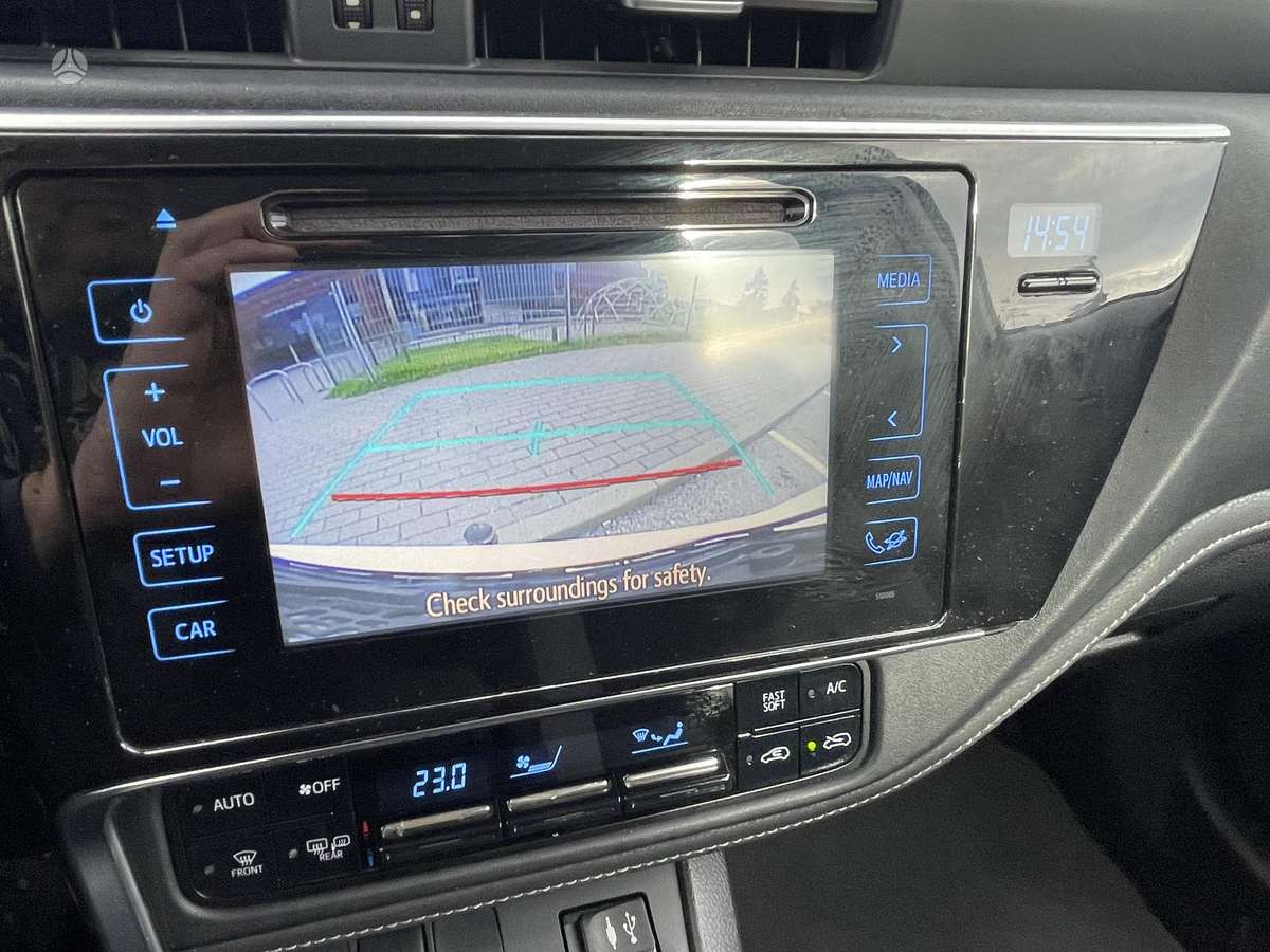 Toyota Auris - 5