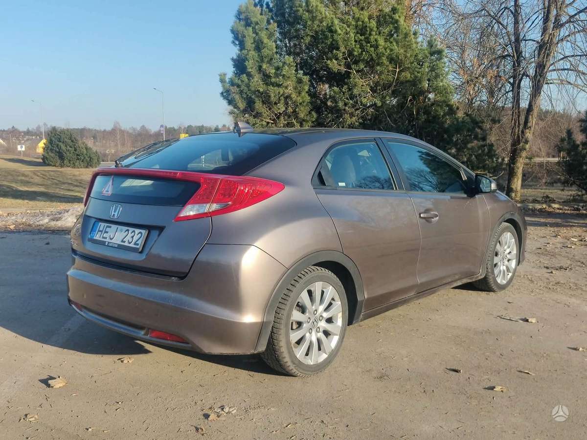 Honda Civic - 8