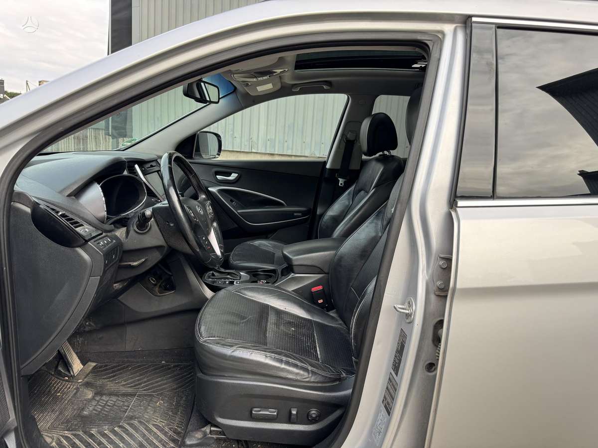 Hyundai Santa Fe - 5