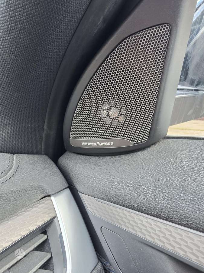 BMW X2 - 11