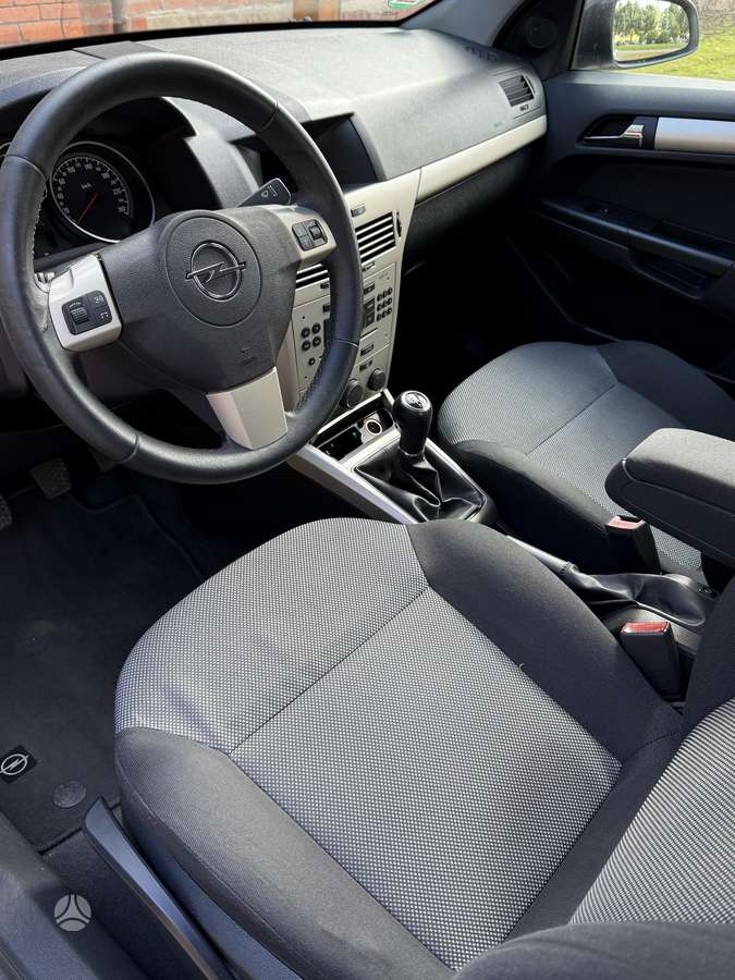 Opel Astra - 3
