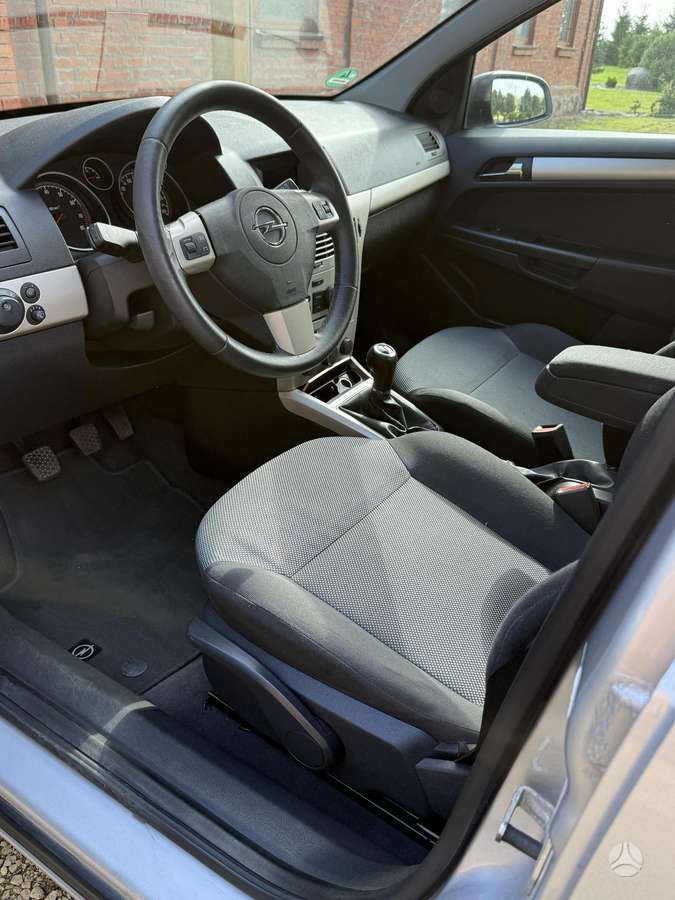 Opel Astra - 4