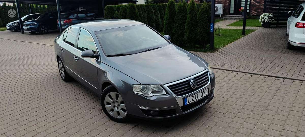 Volkswagen Passat - 2