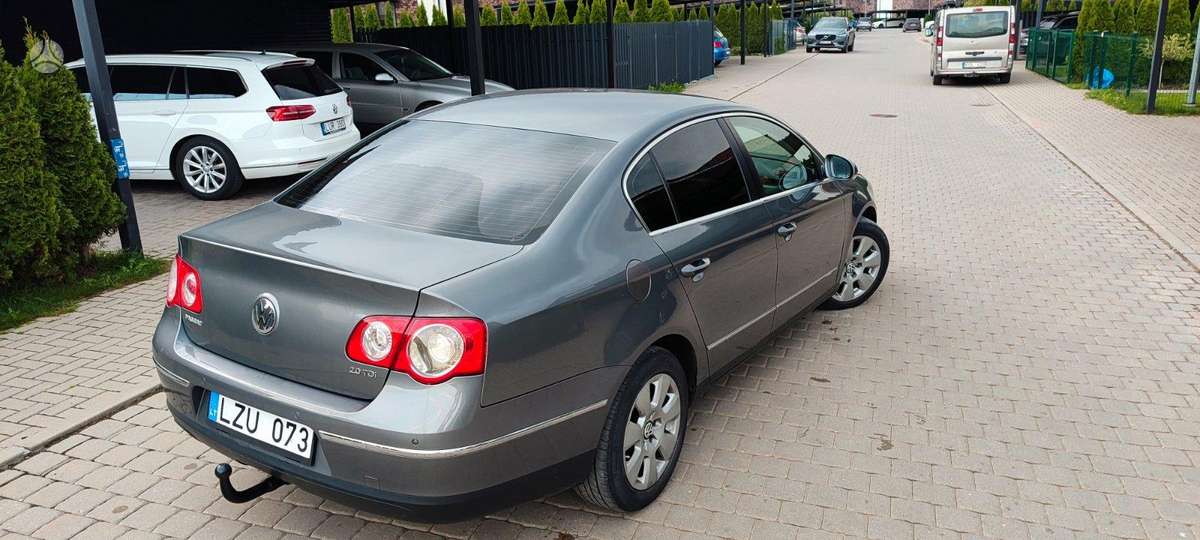 Volkswagen Passat - 6