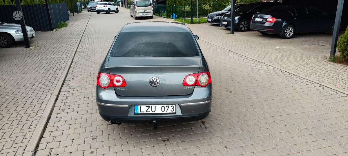 Volkswagen Passat - 7
