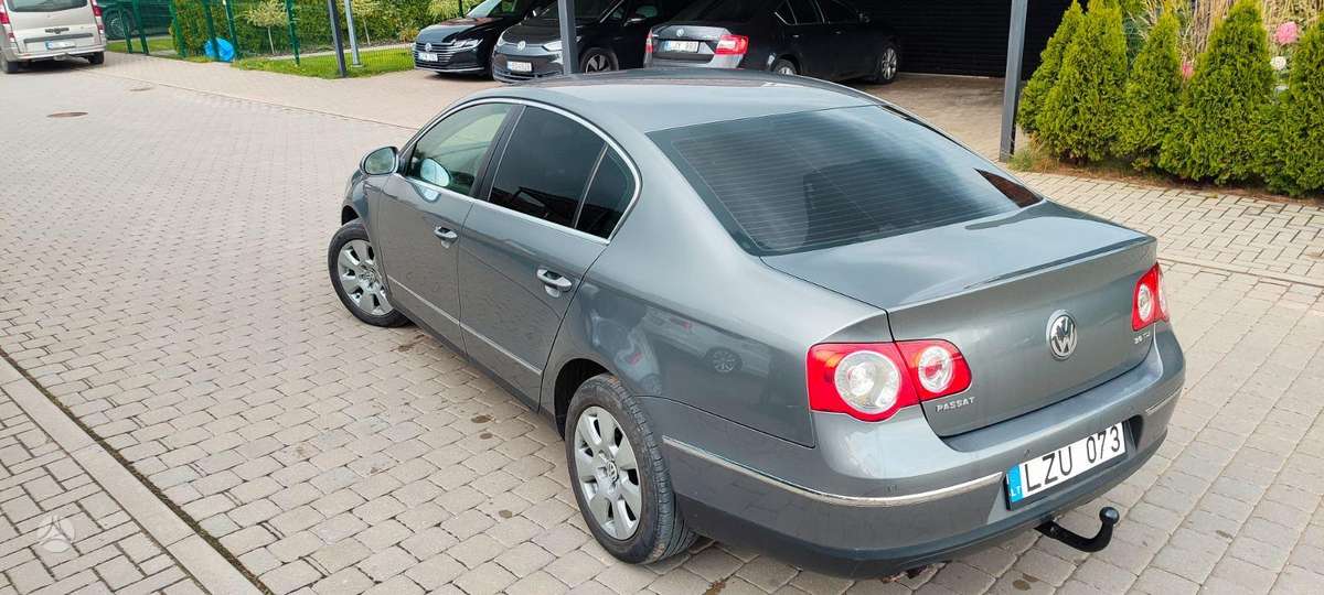 Volkswagen Passat - 9