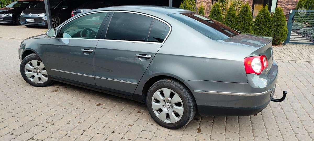 Volkswagen Passat - 10