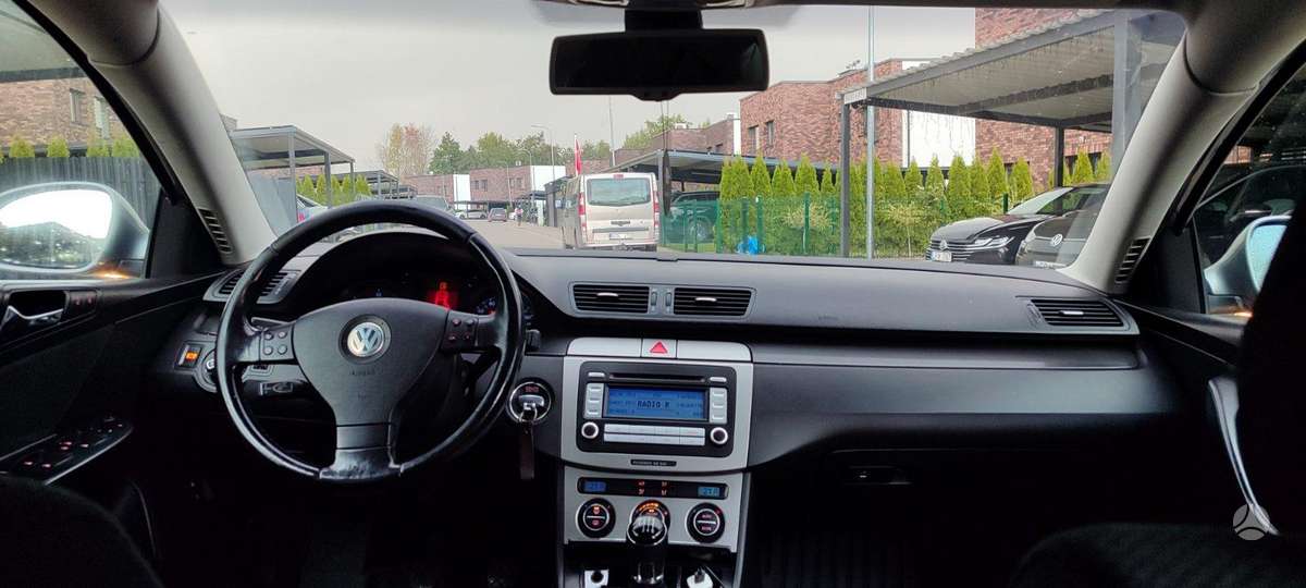 Volkswagen Passat - 12