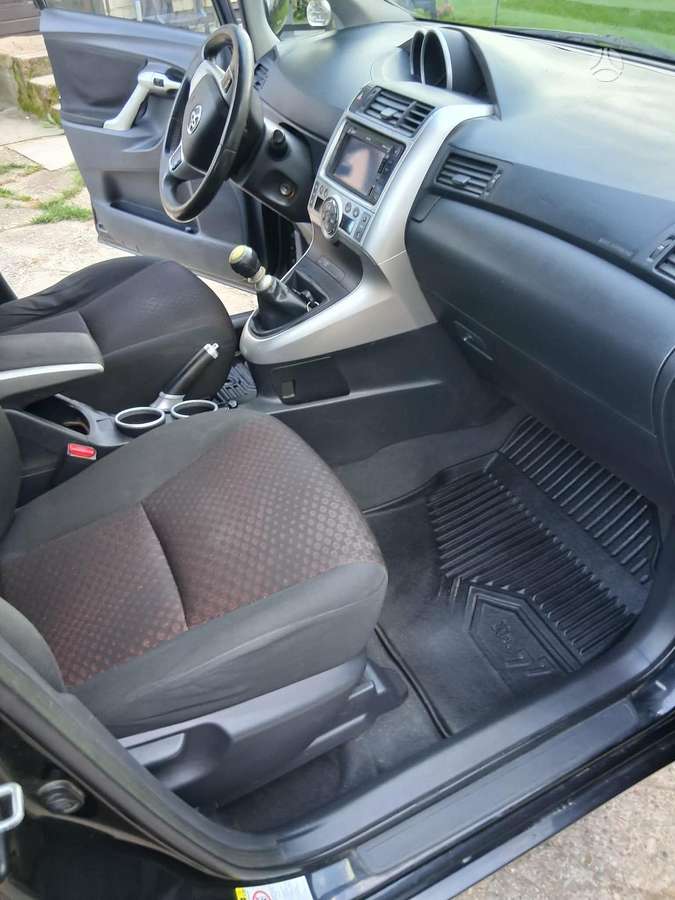 Toyota Verso - 9