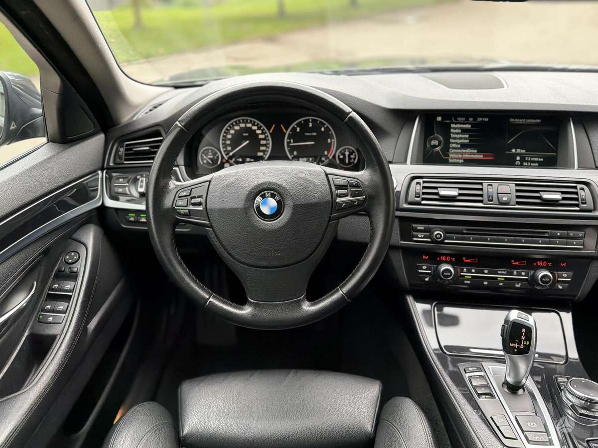 BMW 525, 2.0 l., Универсал