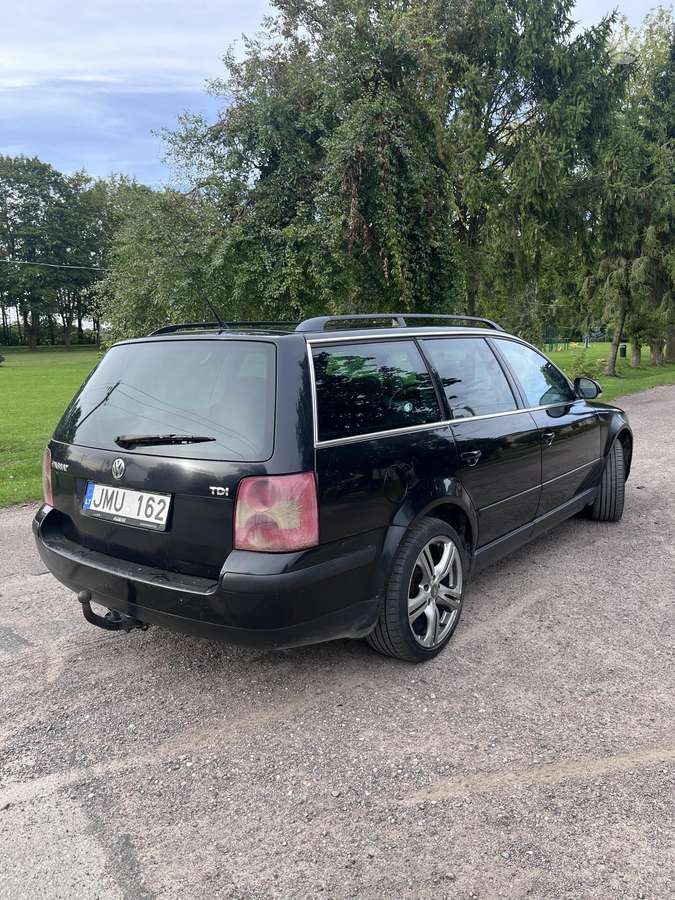 Volkswagen Passat - 2