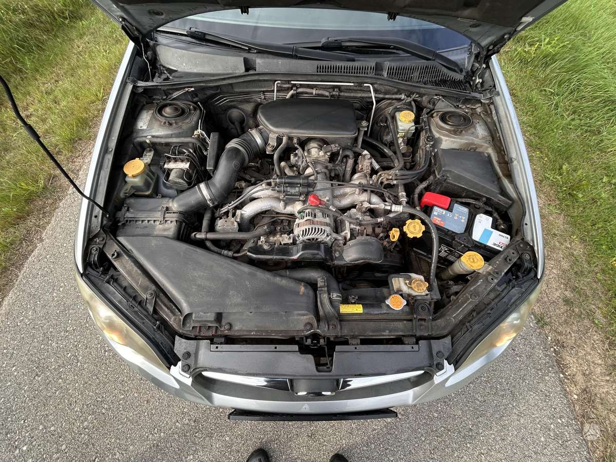 Subaru Legacy - 12