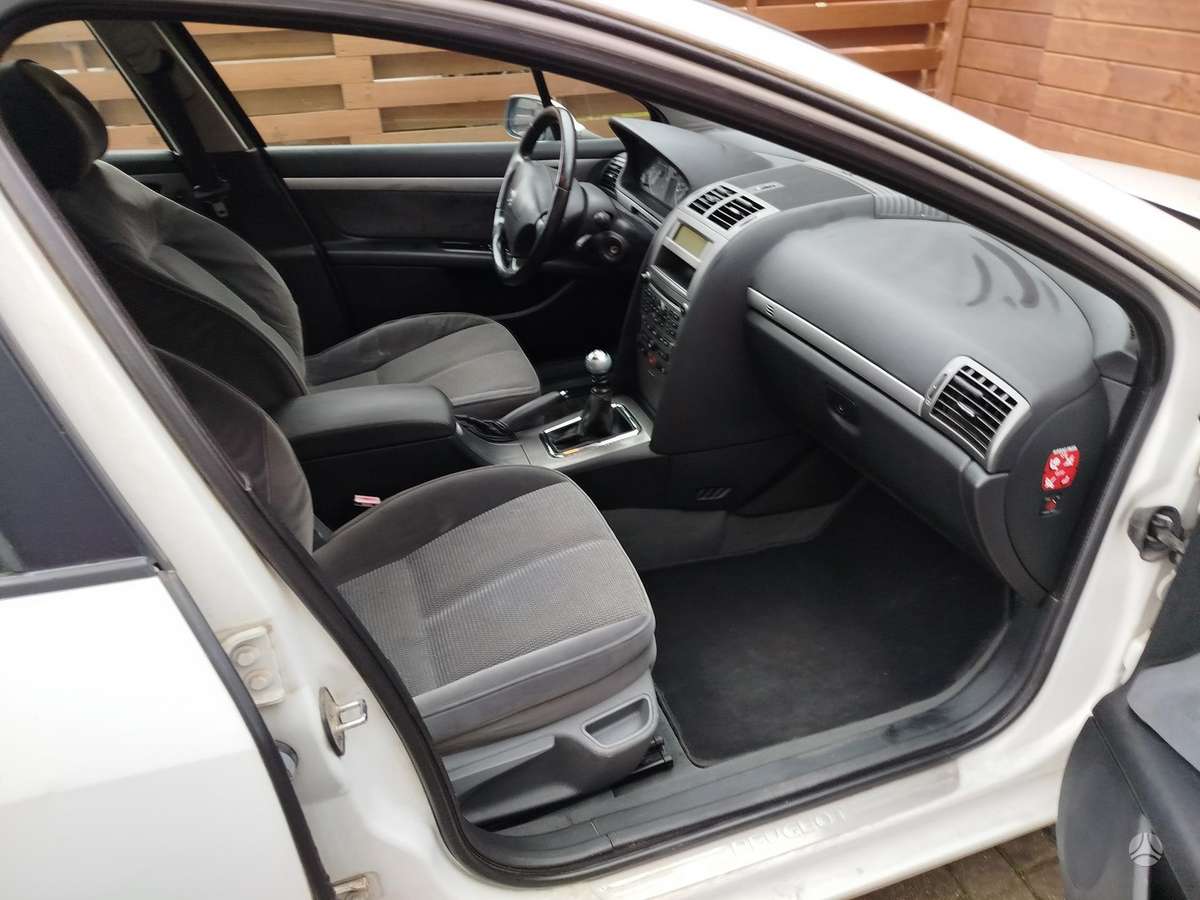 Peugeot 407 - 5