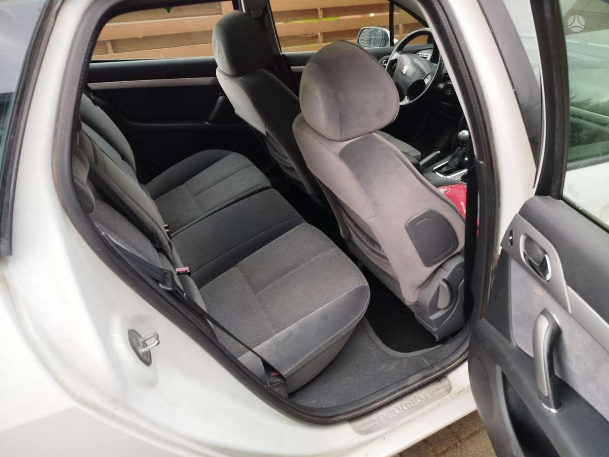 Peugeot 407 - 6