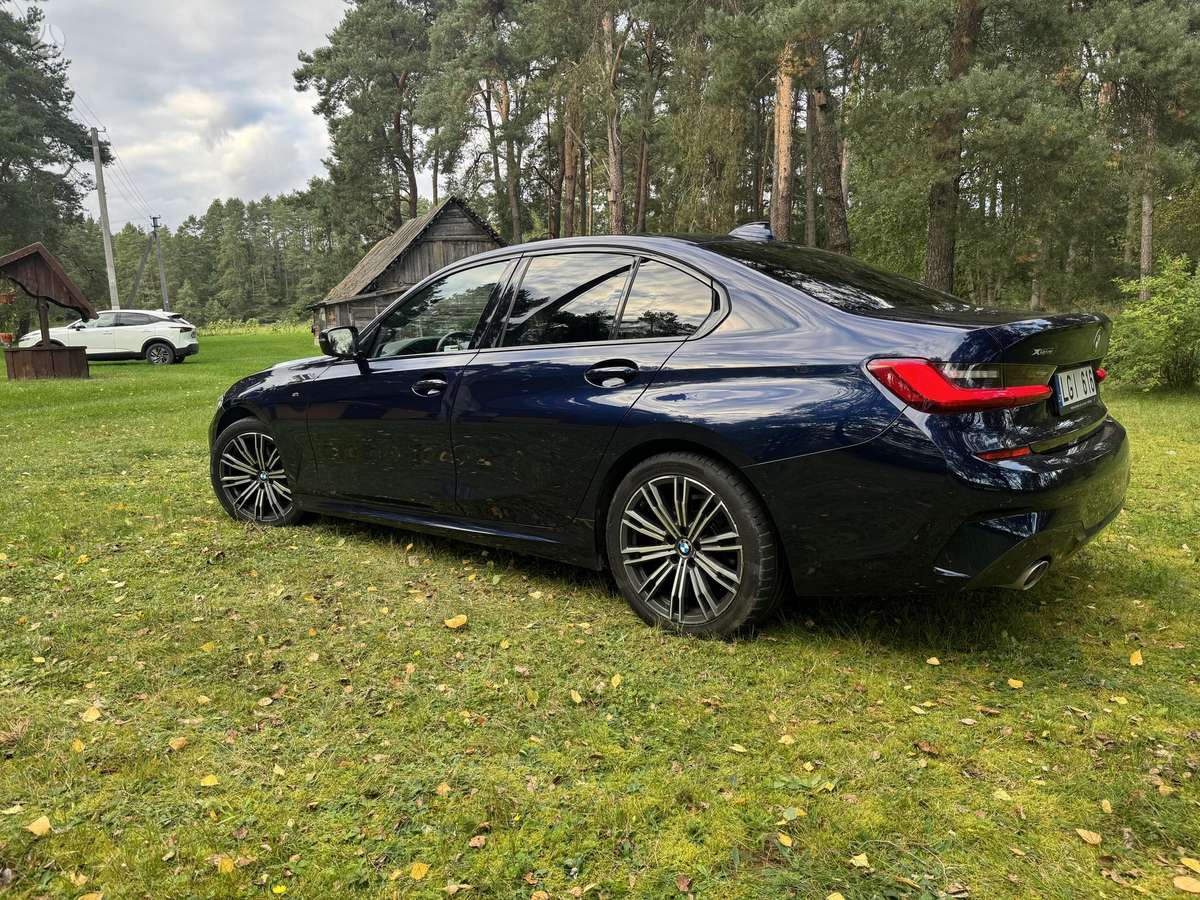 BMW 320, 2.0 l., Седан