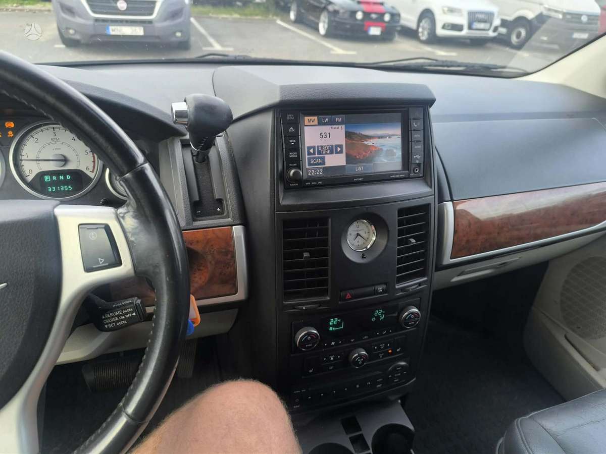 Chrysler Grand Voyager - 4