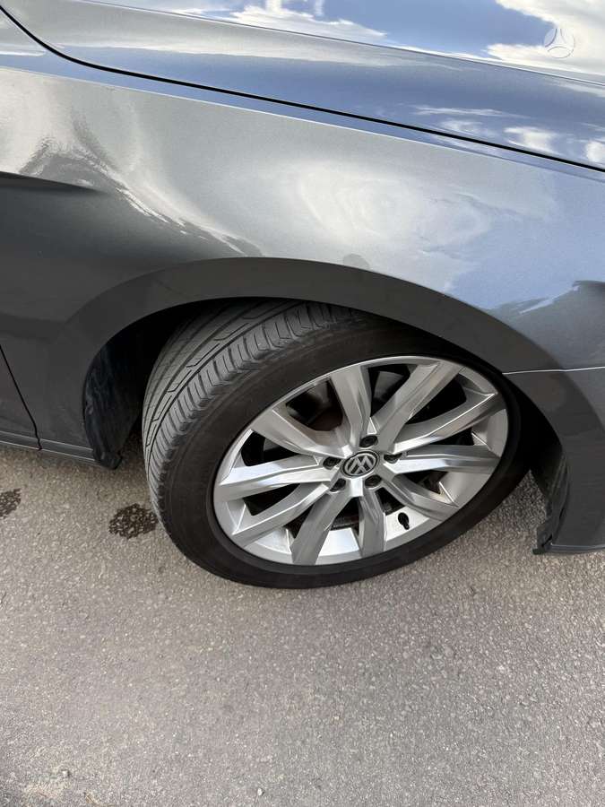 Volkswagen Passat - 7
