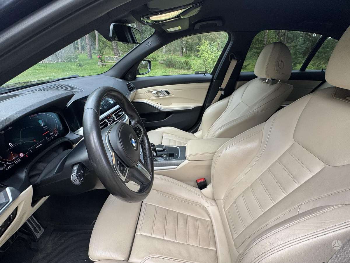 BMW 320, 2.0 l., Седан