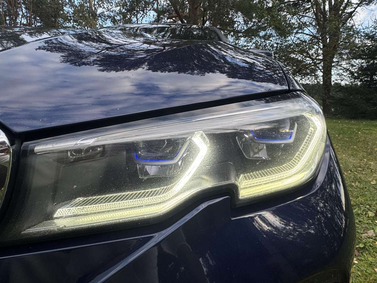 BMW 320, 2.0 l., Седан