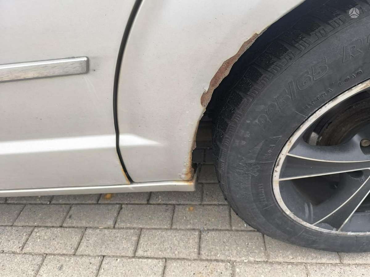Chrysler Grand Voyager - 4