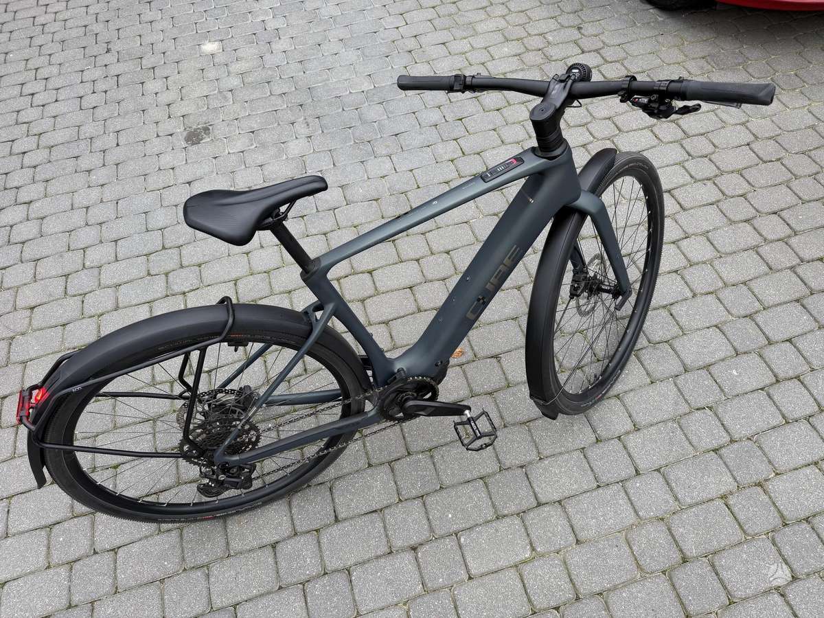 Elektrinis dviratis Cube 28″