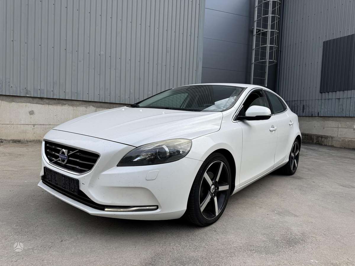 Volvo V40 - 1