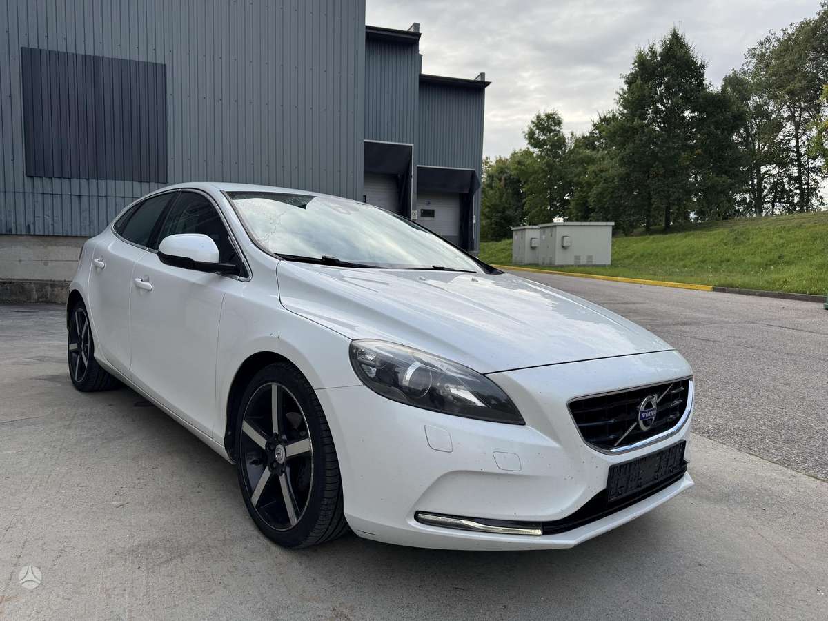 Volvo V40 - 2