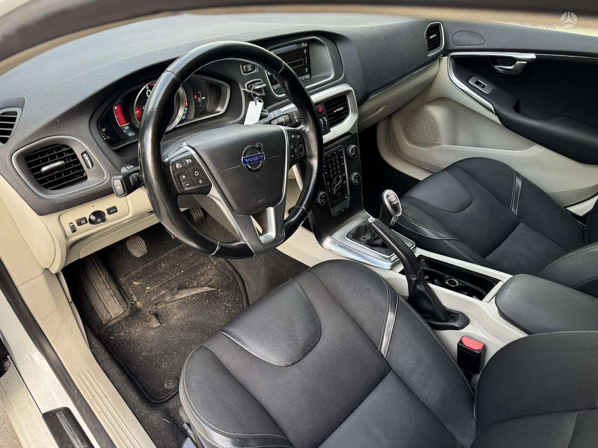 Volvo V40 - 7