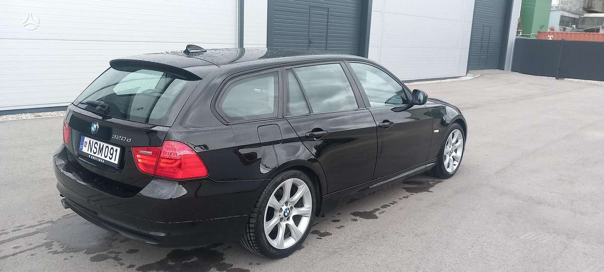 BMW 320, 2.0 l., Универсал