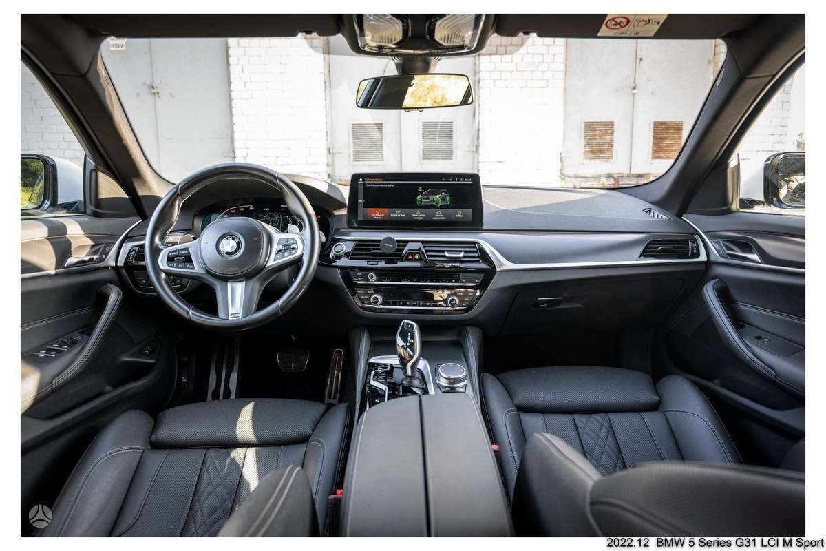 BMW 520 - 12