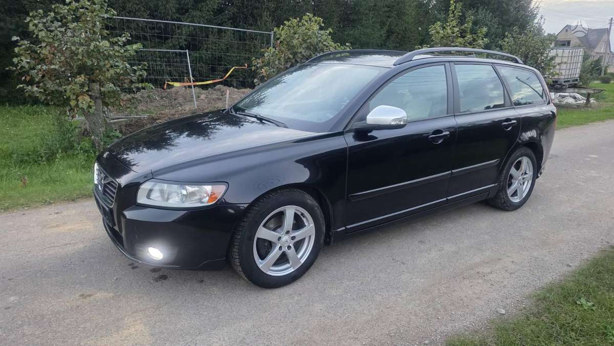 Volvo V50 - 3